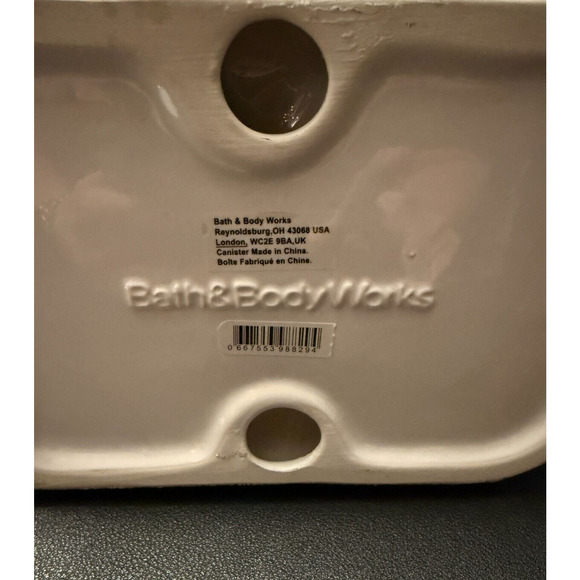 Bath and Body Works Ceramic Crowned Royal Glitter Polar Bear Soap Bottle Holder - Picture 6 of 6